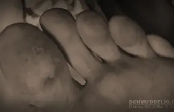 Gefällt dir mein dreckiger Schmutzfuß?